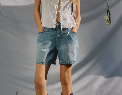 boohoo 牛仔男友短裤 3.6折 $11.16（约80.38元）   购物返利请关注公众号：芒省真好省